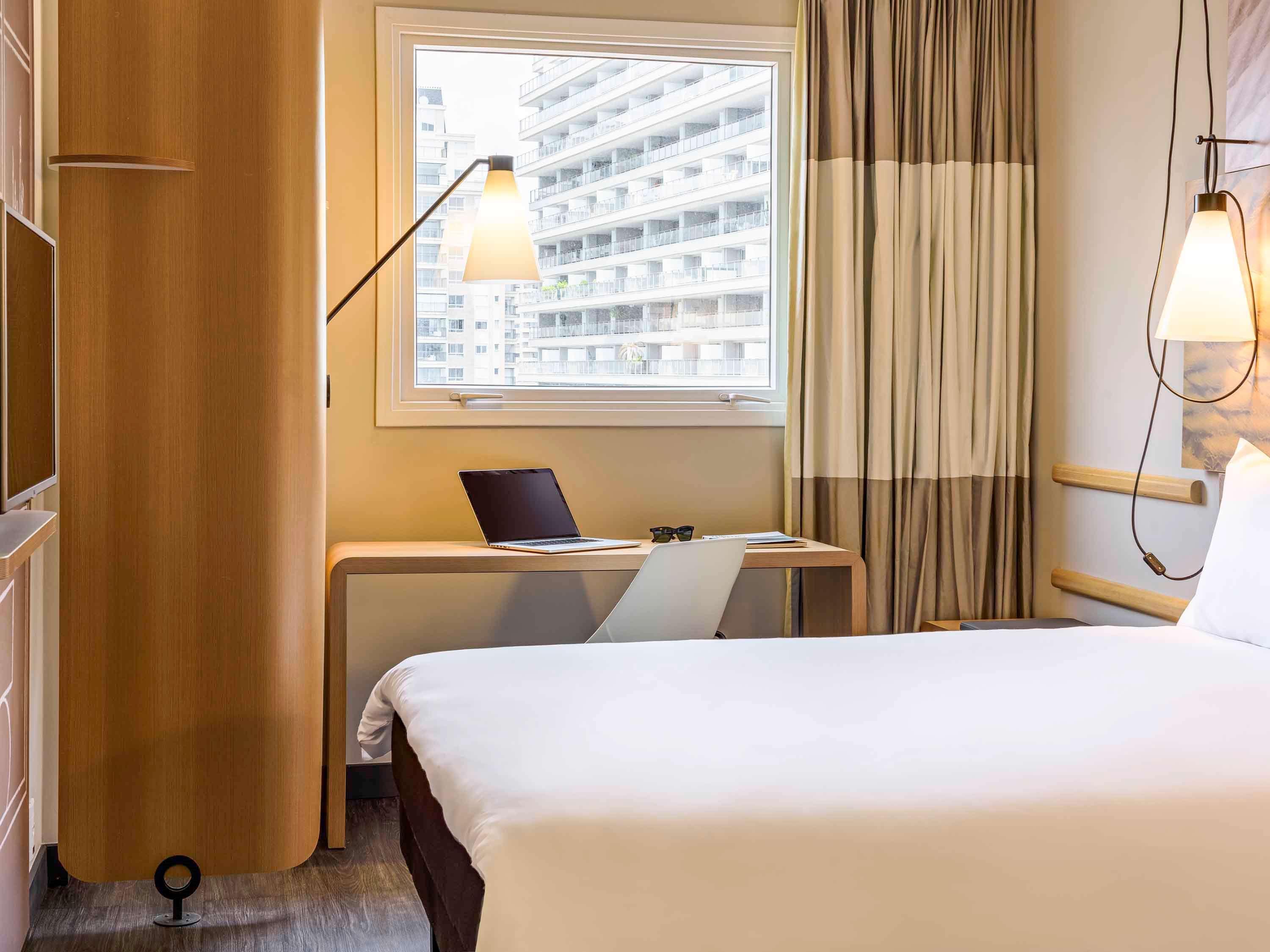 ホテル Ibis Sao Paulo Ibirapuera エクステリア 写真