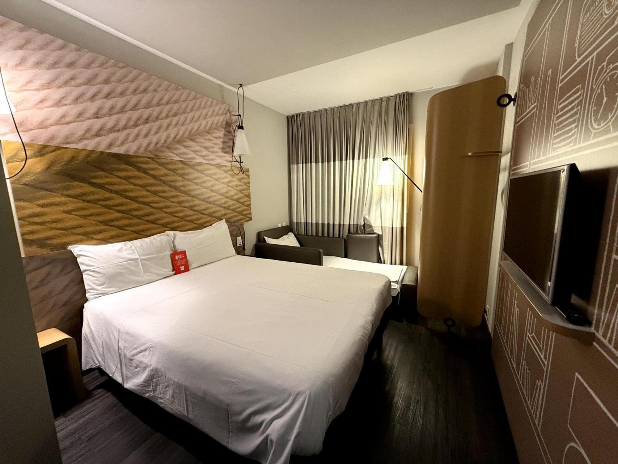 ホテル Ibis Sao Paulo Ibirapuera エクステリア 写真