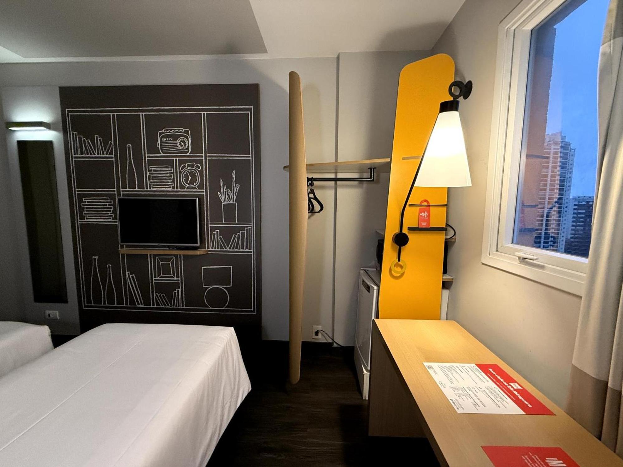 ホテル Ibis Sao Paulo Ibirapuera エクステリア 写真